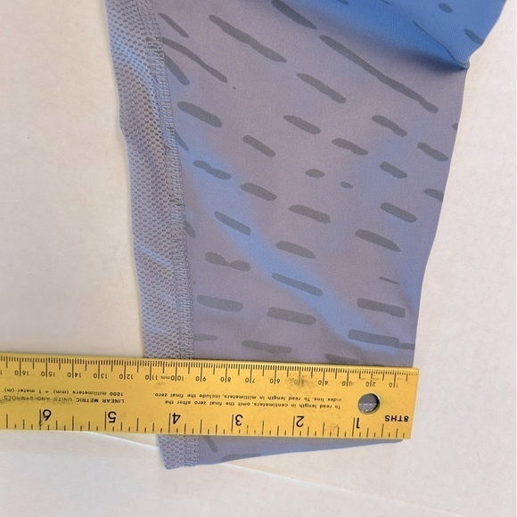 Nike Fast Dri fit running legging tights with reflective streaks in size L. G5 - Picture 12 of 16